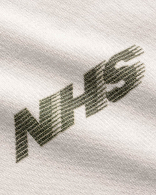NHS GLOBE ECRU CROPPED TEE